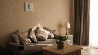 Апарт-отели Vazi Aparthotel Тбилиси Апартаменты с балконом-25