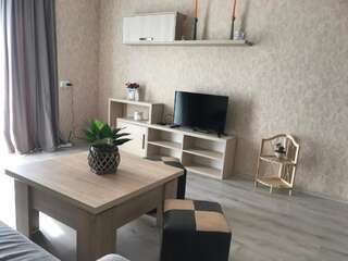Апарт-отели Vazi Aparthotel Тбилиси Апартаменты с балконом-28